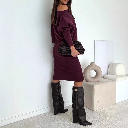Damen Zweisitiges geripptes Strick-Set mit Off-Shoulder-Oversize-Pullover und tailliertem Midirock mit Seitenschlitz Shop Nory