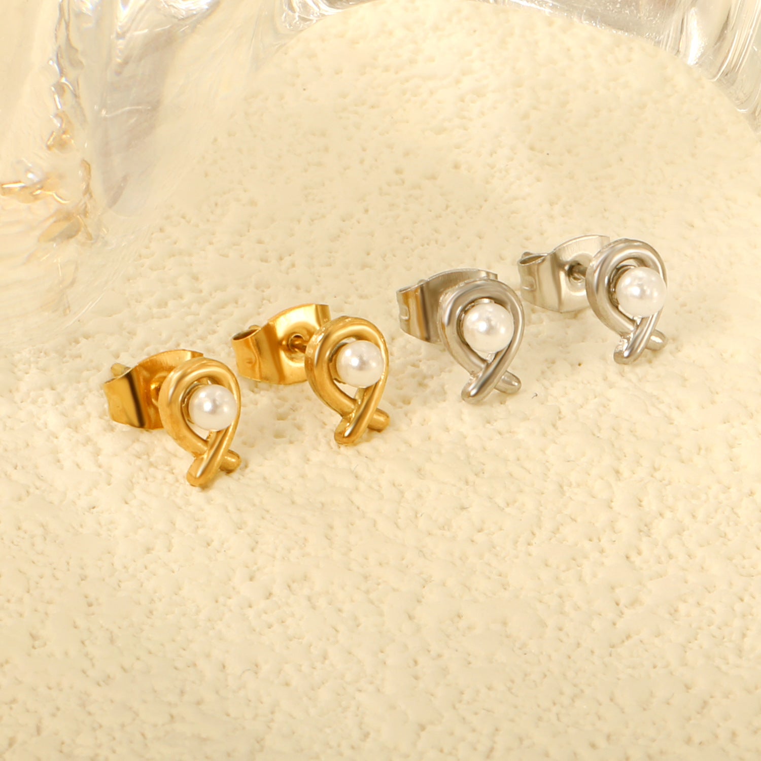 Damen Ohrstecker mit elegantem Perlen-Design und verspieltem Knoten Shop Nory