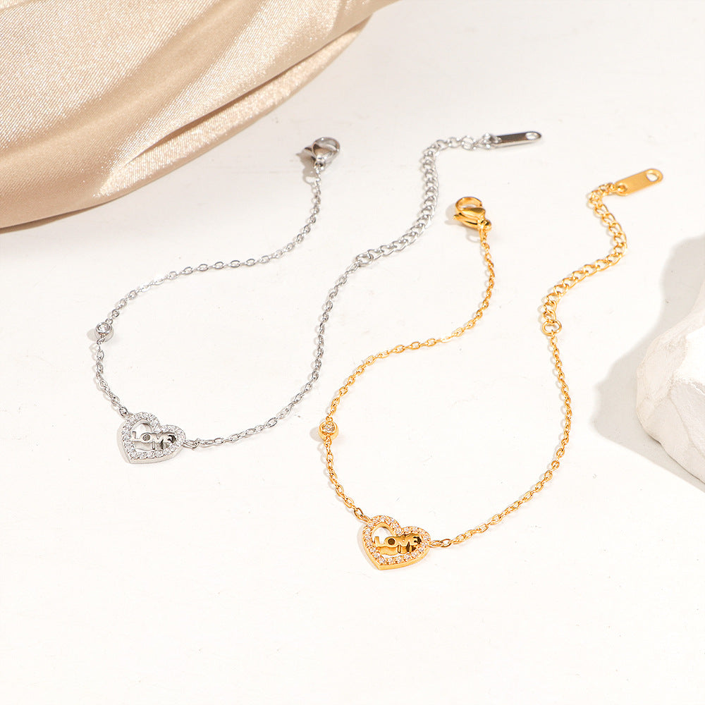 Damen zierliche herzförmige Liebes-Anhängerarmband Shop Nory