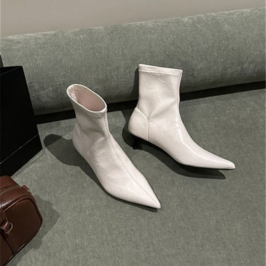 Damen spitz zulaufende Stiefeletten mit sculpted Kitten‑Heel und sockenhaftem Schaft Shop Nory