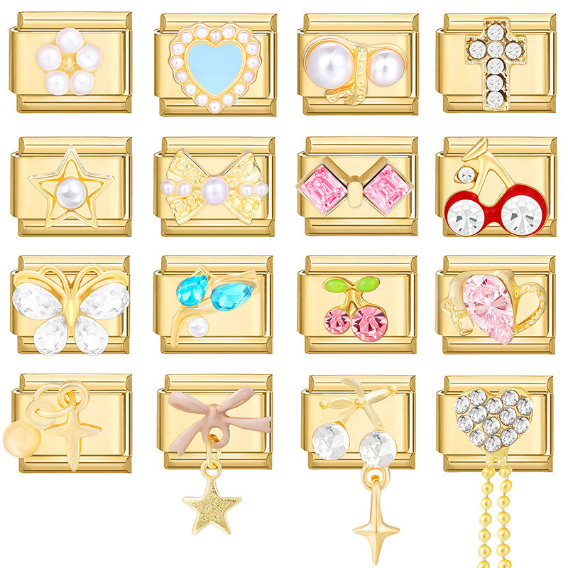 Feiner Italienischer Charm mit Zuchtperlen und Dekorativem Banddetail