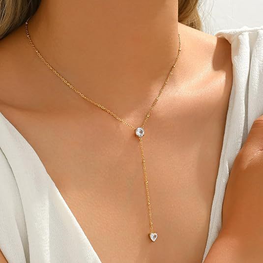 Damen Y-Halskette mit funkelnden Herzanhängern und zartem Kettendesign Shop Nory
