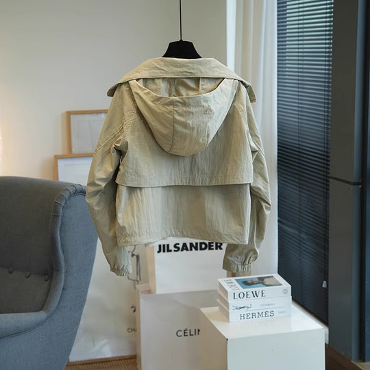 Damen Modische Übergangsjacke mit hohem Kragen und praktischen Taschen Shop Nory