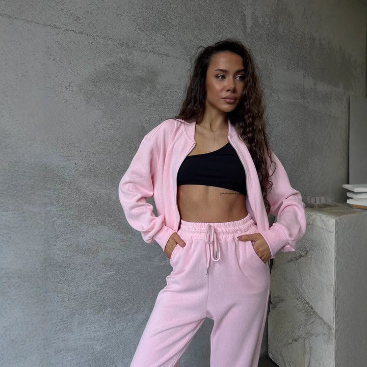 Damen weiches Velours-Zweiteiler mit kurzem Reißverschluss-Bomber und High-Waist-Hose mit Bein-Schlitz Shop Nory