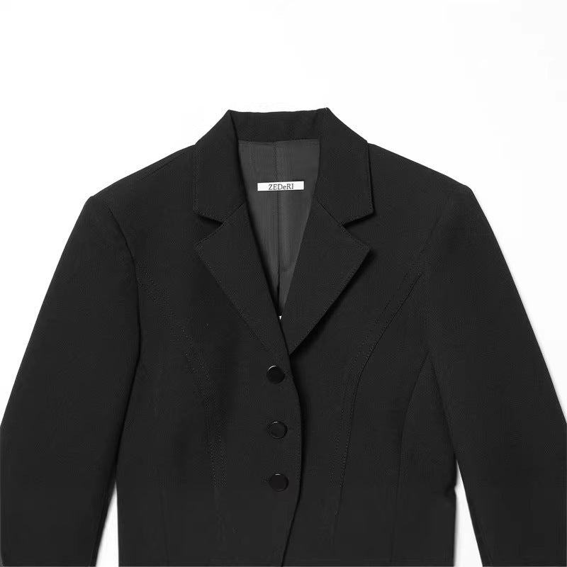 Damen Kurzblazer im Sculpted‑Look mit Wiener Nähten und figurformender Silhouette Shop Nory