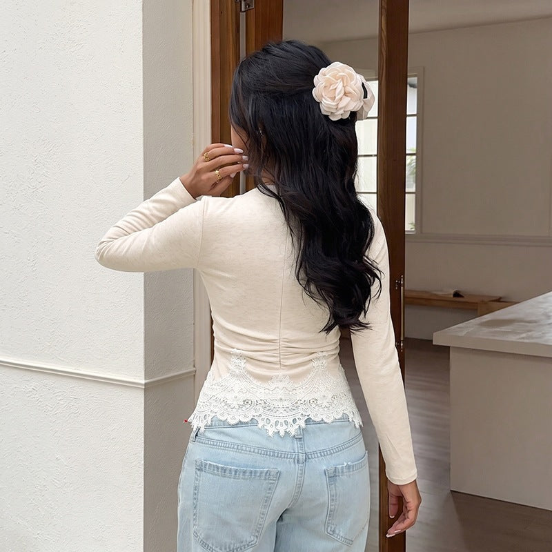 Damen Tailliertes Langarmshirt mit feiner Spitzenbordüre am Saum und Rundhalsausschnitt Shop Nory