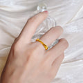 Damen moderner minimalistisch Ring mit glänzender Oberfläche Shop Nory