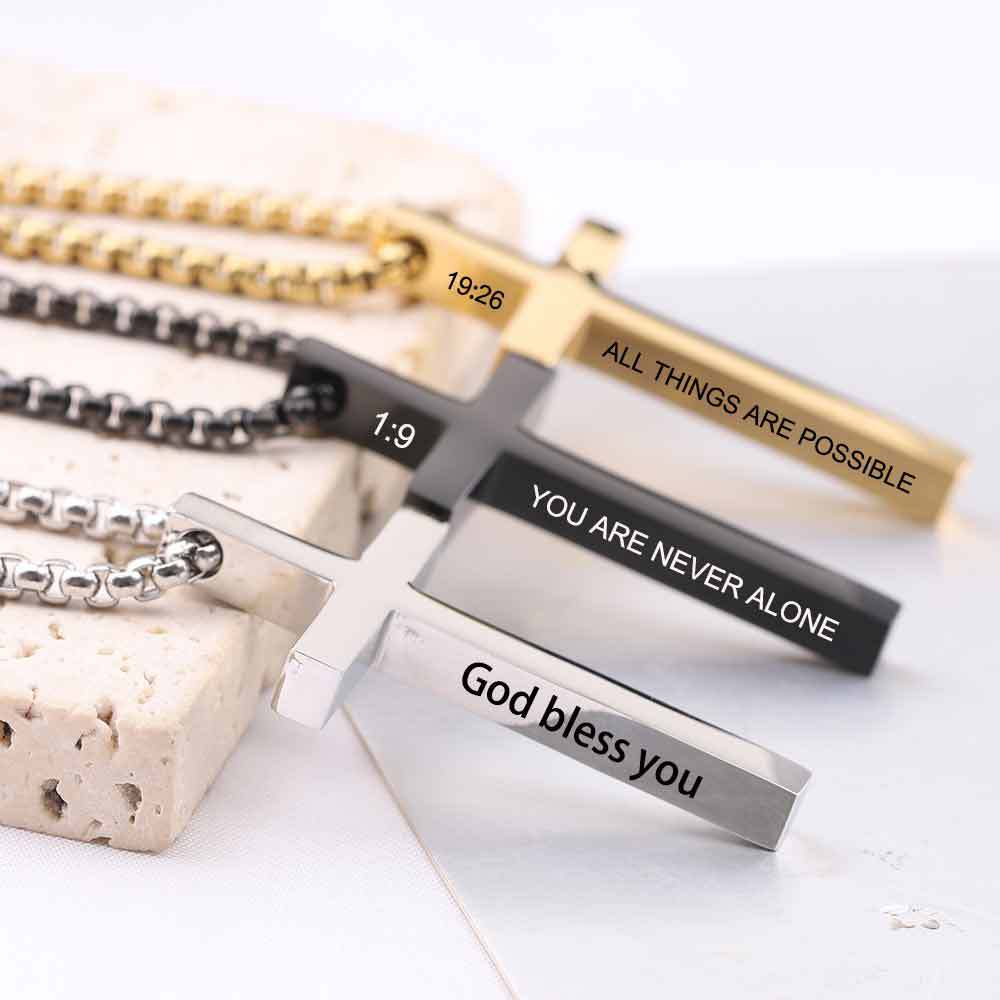 Damen Halskette mit hochwertigem Kreuzanhänger und graviertem Schriftzug Shop Nory