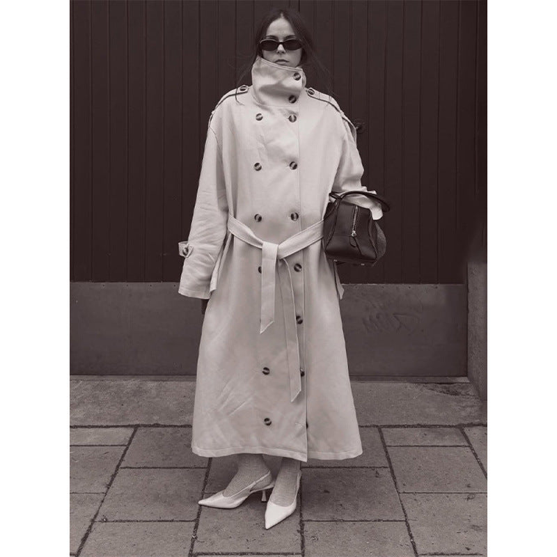 Damen Langer Oversized Trenchcoat mit hohem Stehkragen, Glockenärmeln und Bindegürtel Shop Nory