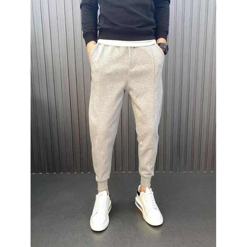 Herren Jogginghose mit tailliertem Tapered‑Schnitt, Bügelfalte und elastischen Bündchen Shop Nory