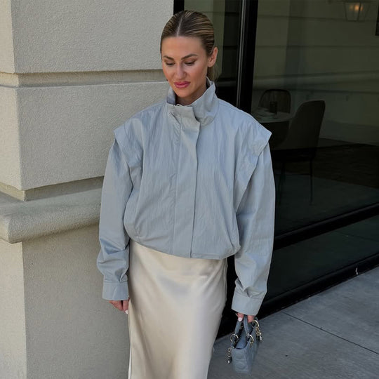 Damen Cropped Übergangsjacke mit Stehkragen und betonter Schulterpartie Shop Nory