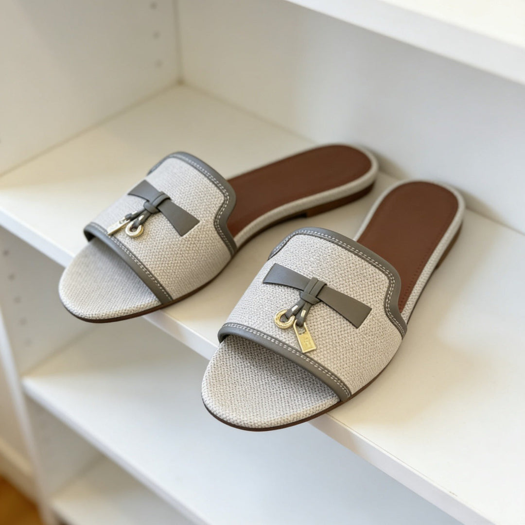 Damen Elegante Slippers aus weichem Wildleder mit dekorativem Riemendesign
