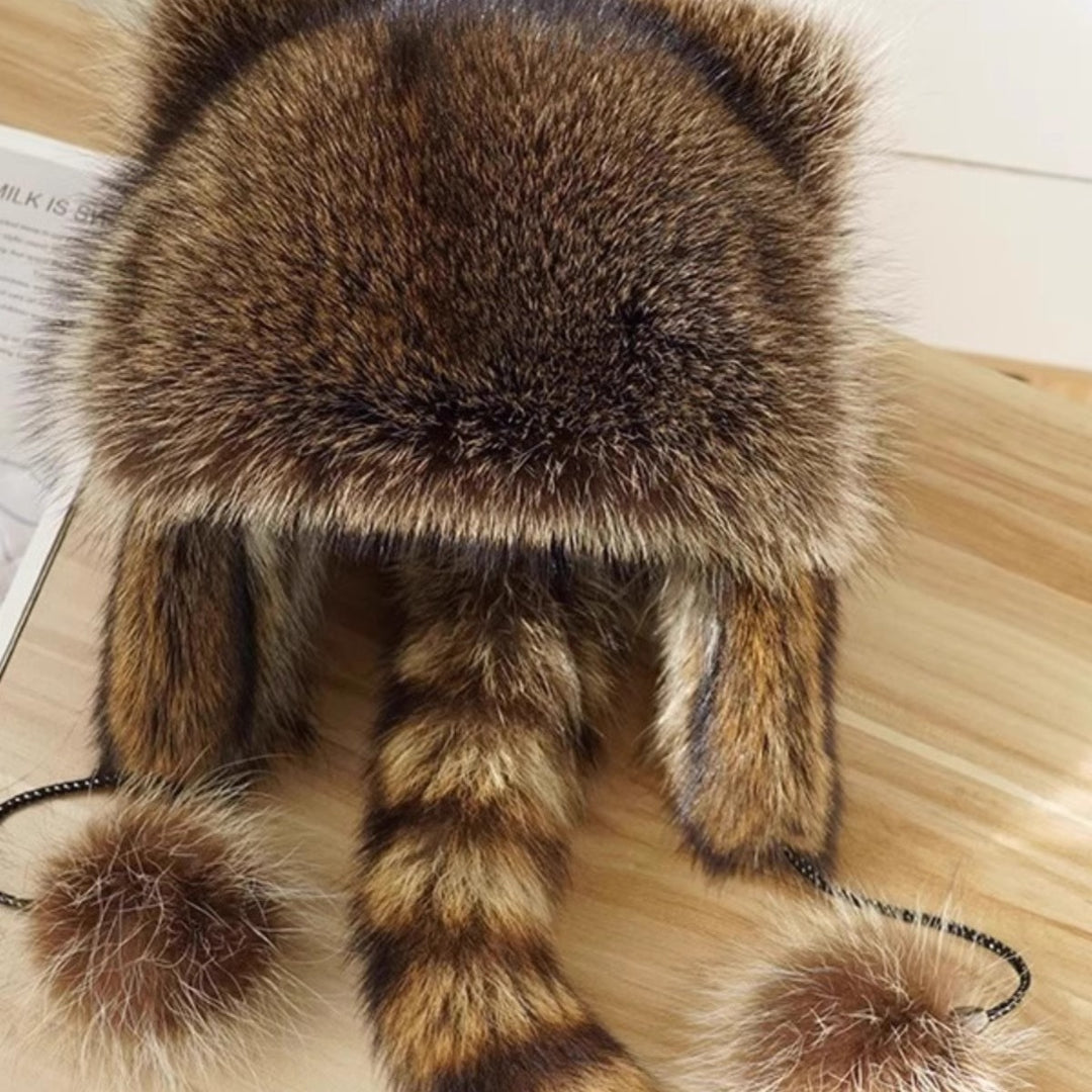Damen Wintermütze mit Ohrklappen, Bommel und Tierohren aus hochwertigem Kunstfell Shop Nory