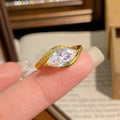Damen zierlicher Ring mit elegantem Design und funkelndem Stein Shop Nory