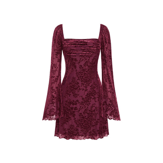 Damen Samt-Minikleid mit quadratischem Ausschnitt, gerafftem Bustier und ausgestellten Ärmeln Shop Nory