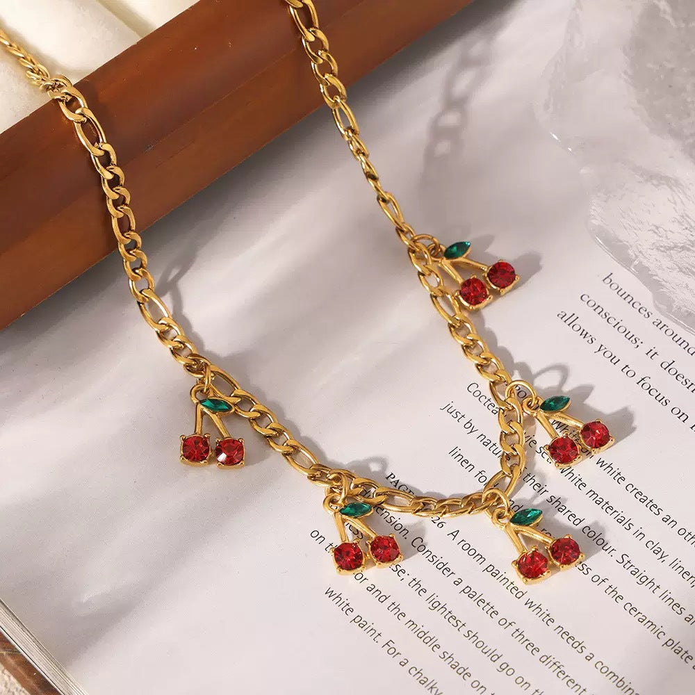 Damen Fußkettchen mit funkelnden Kirschanhängern und robuster Gliederkette Shop Nory