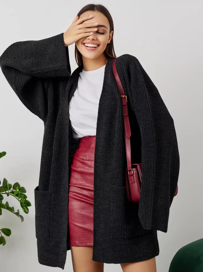 Damen kuscheliger langer Strickcardigan mit weiten Ärmeln und praktischen Taschen Shopnory