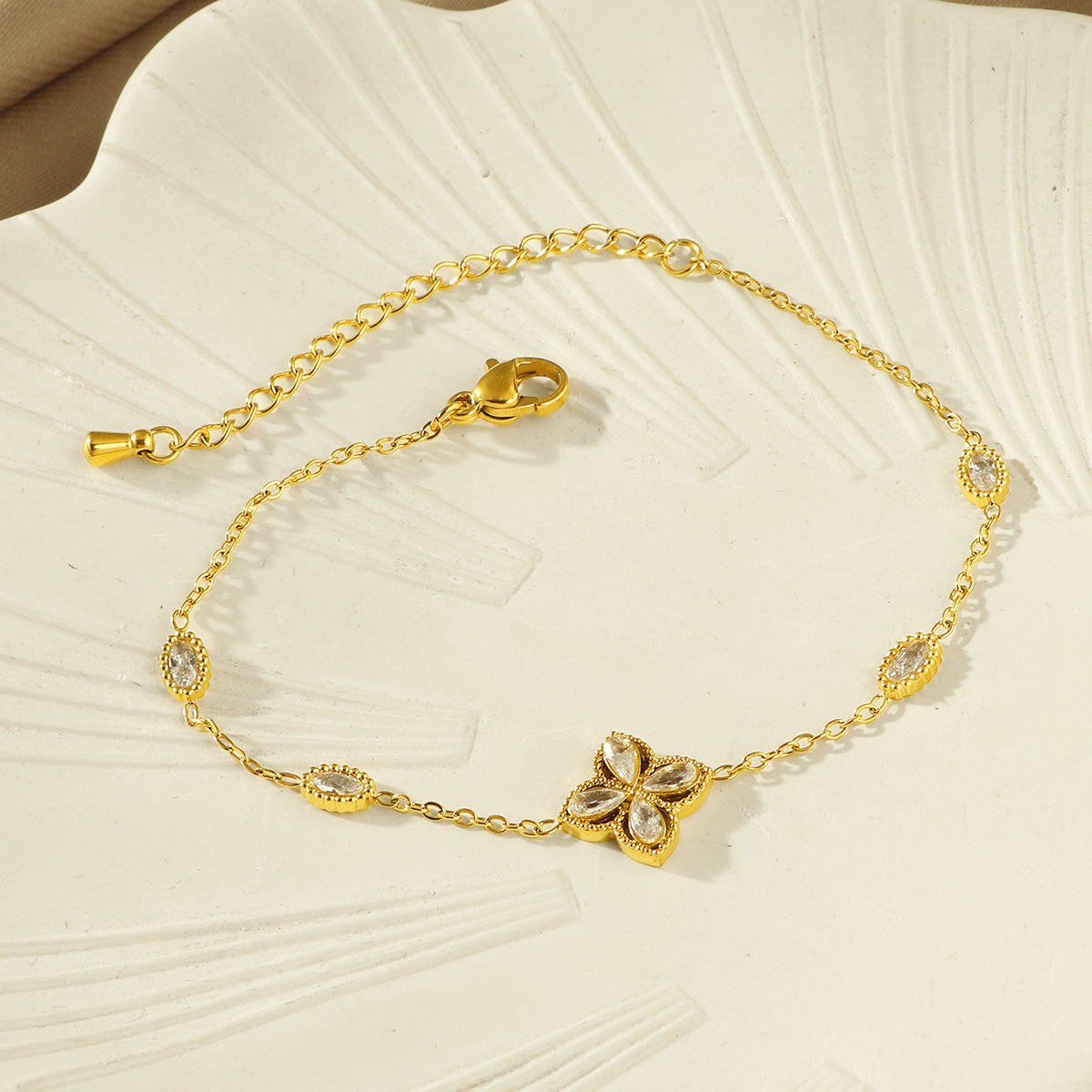 Frauen Blumen-inspirierte verstellbare Kettenarmband Shop Nory