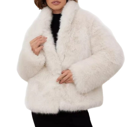 Damen Kurzblouson aus hochflorigem Kunstpelz mit voluminösem Schalkragen Shop Nory