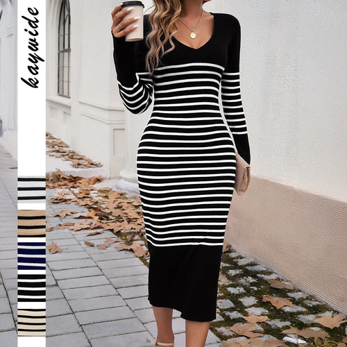Damen nan gestreiftes Rippstrick-Midikleid mit V-Ausschnitt, taillierter Silhouette und ausgestellten Ärmeln Shop Nory