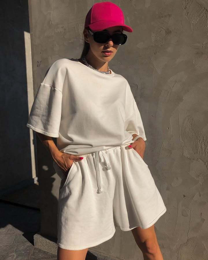 Damen lässiges Oberteil und Shorts-Set mit modernem Schnitt und praktischen Taschen