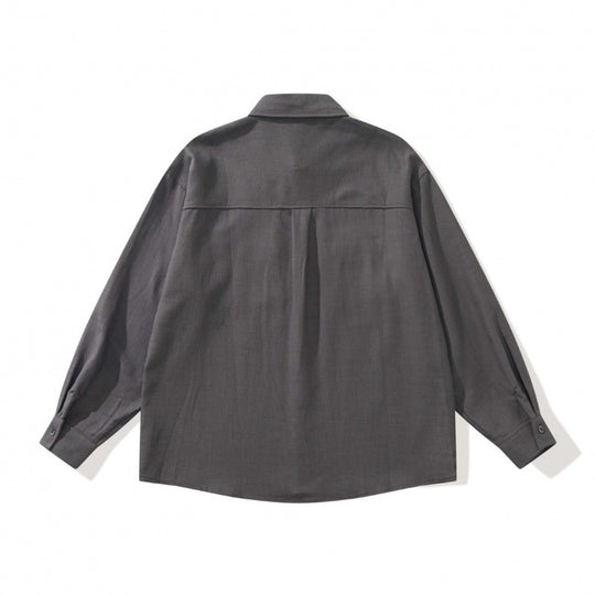 Unisex Boxy-Overshirtjacke im Utility‑Stil mit aufgesetzten Klappentaschen und Hemdkragen Shop Nory