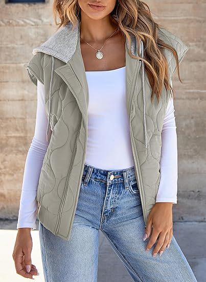 Damen gesteppte Weste mit Kapuze, tailliertem Schnitt und Reißverschluss Shop Nory