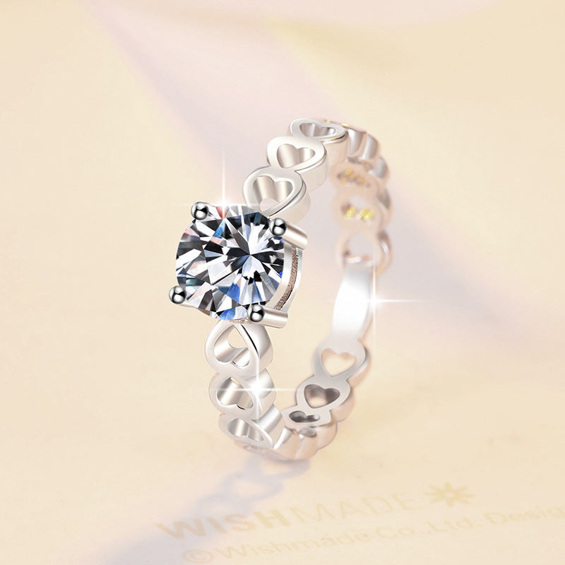 Damenring mit Herzdesign und strahlendem Zirkonia Shop Nory
