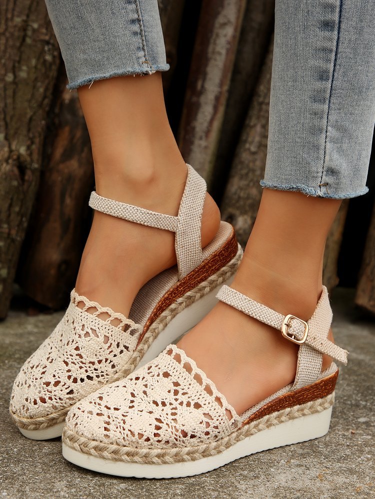 Damen Espadrille-Sandalen mit filigranem Häkel-Design und elastischem Knöchelriemen