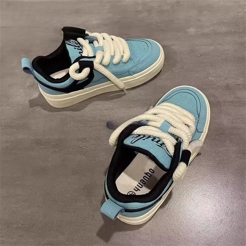 Damen Sneakers mit innovativem Schnürdesign und bequemer Dämpfung