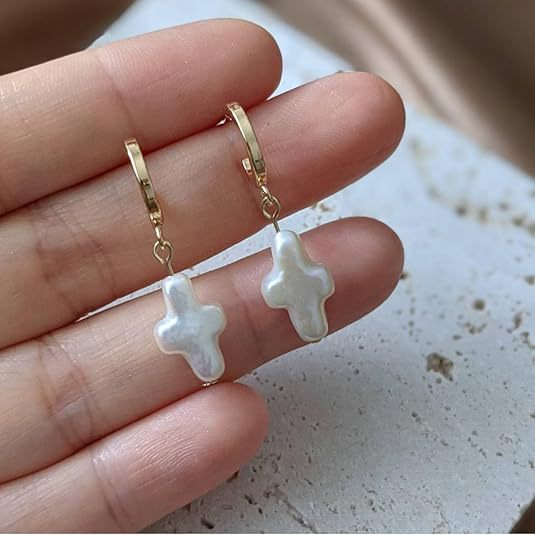 Damen Ohrhänger mit Perlenkreuz-Design und hochwertigem Goldverschluss Shop Nory