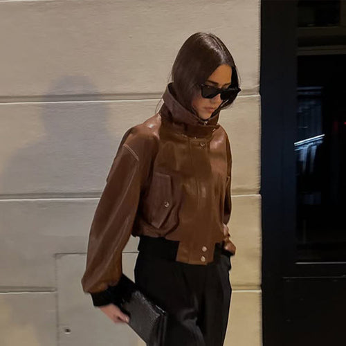 Damen Kurz geschnittener Lederblouson mit hohem Stehkragen und Ballonärmeln Shop Nory