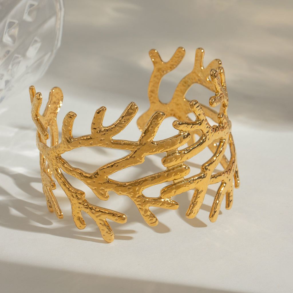 Damen Offenes Armband im modernen Korallendesign aus hypoallergenem Edelstahl Shop Nory