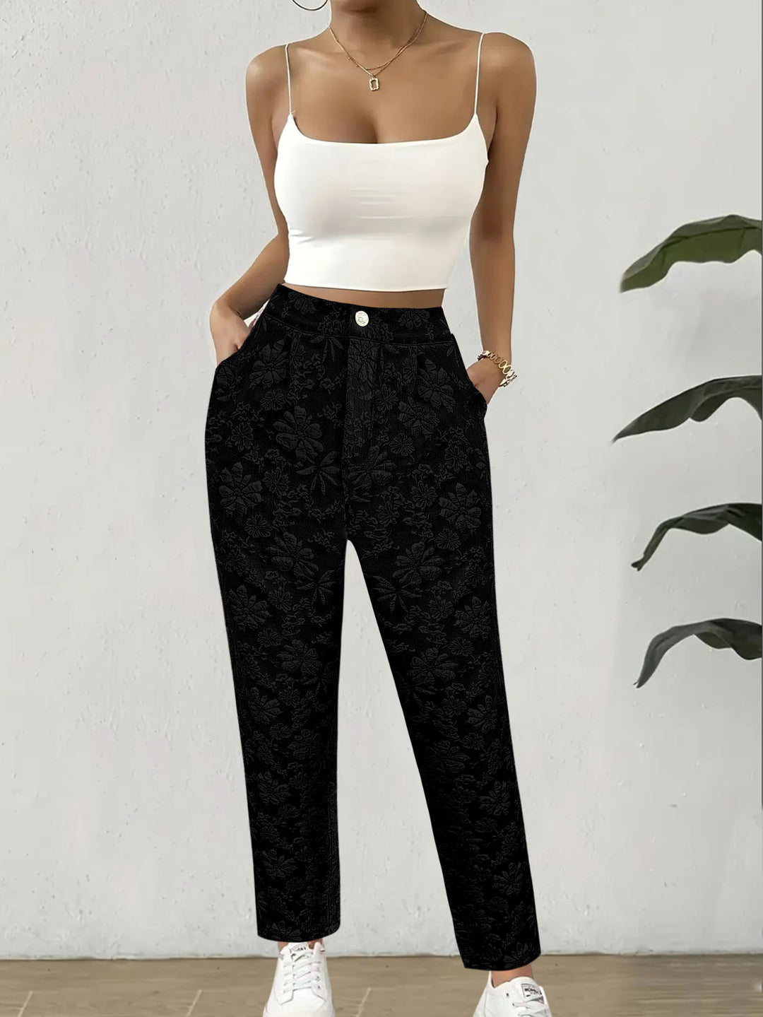 Damen Hochtaillierte Bundfalten‑Hose mit floralem Jacquard und geradem Bein Shop Nory