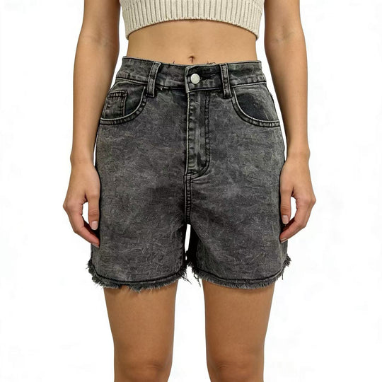 Damen modische Denim-Shorts im lässigen Schnitt mit fransigem Saum