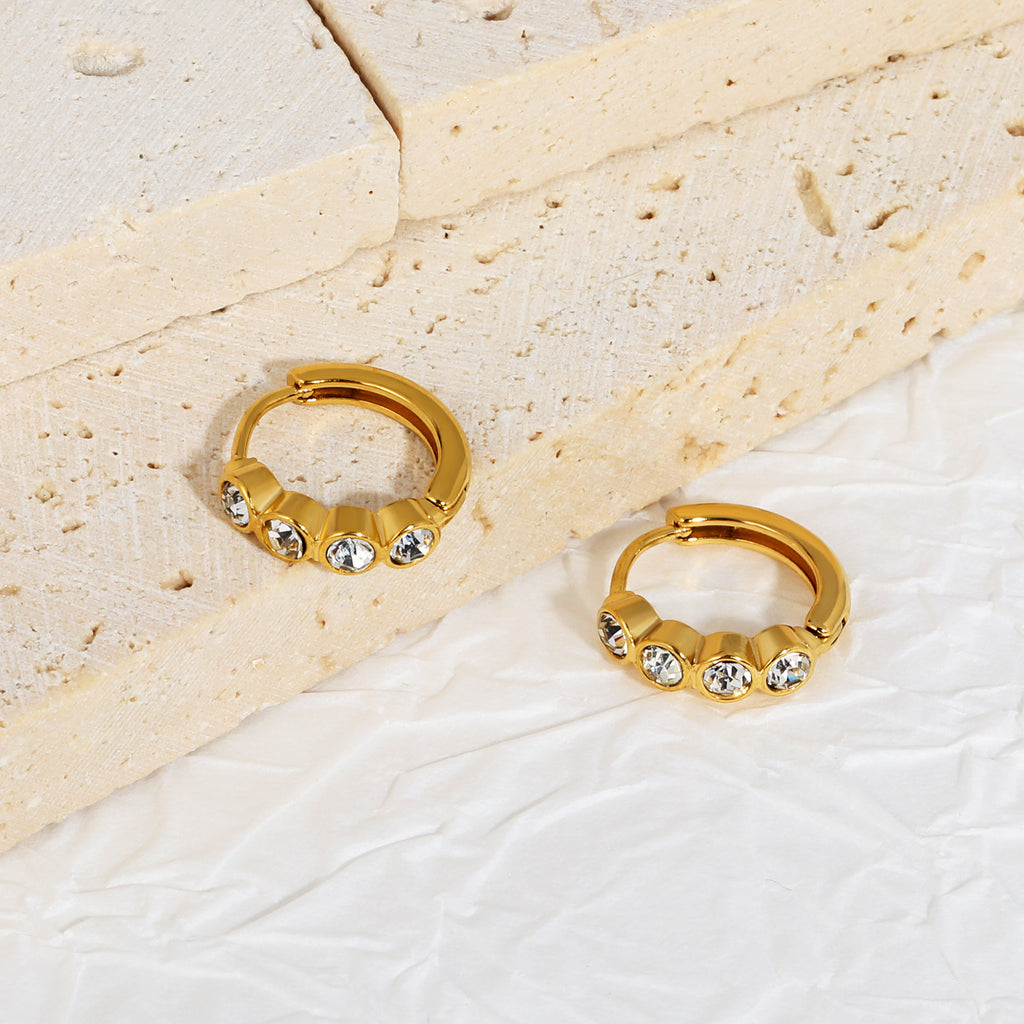Damen Creolen mit funkelnden Zirkonia Shop Nory