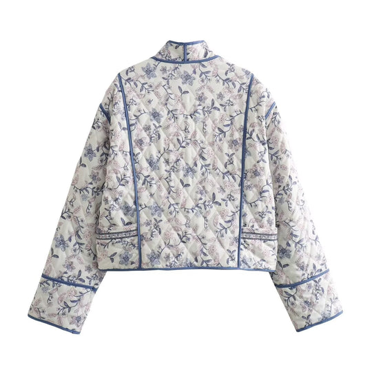 Damen gesteppte Kimono-Jacke mit floralem Allover‑Muster und kontrastierender Paspelierung Shop Nory