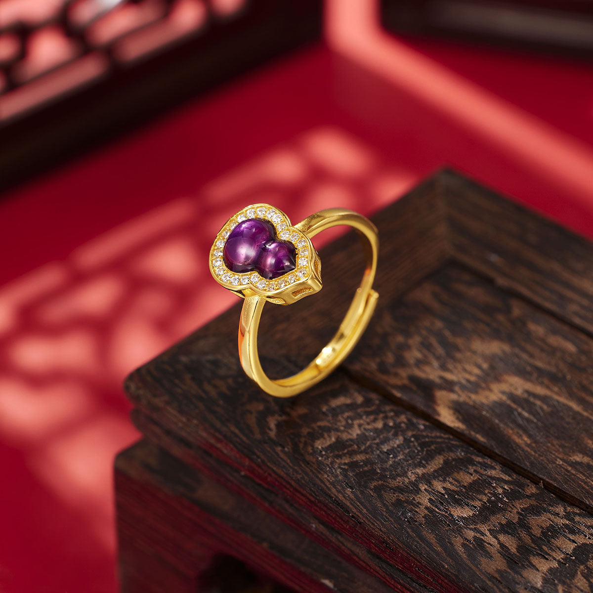 Damen Ring mit kunstvollem Herzdesign und funkelndem Zirkonia Shop Nory