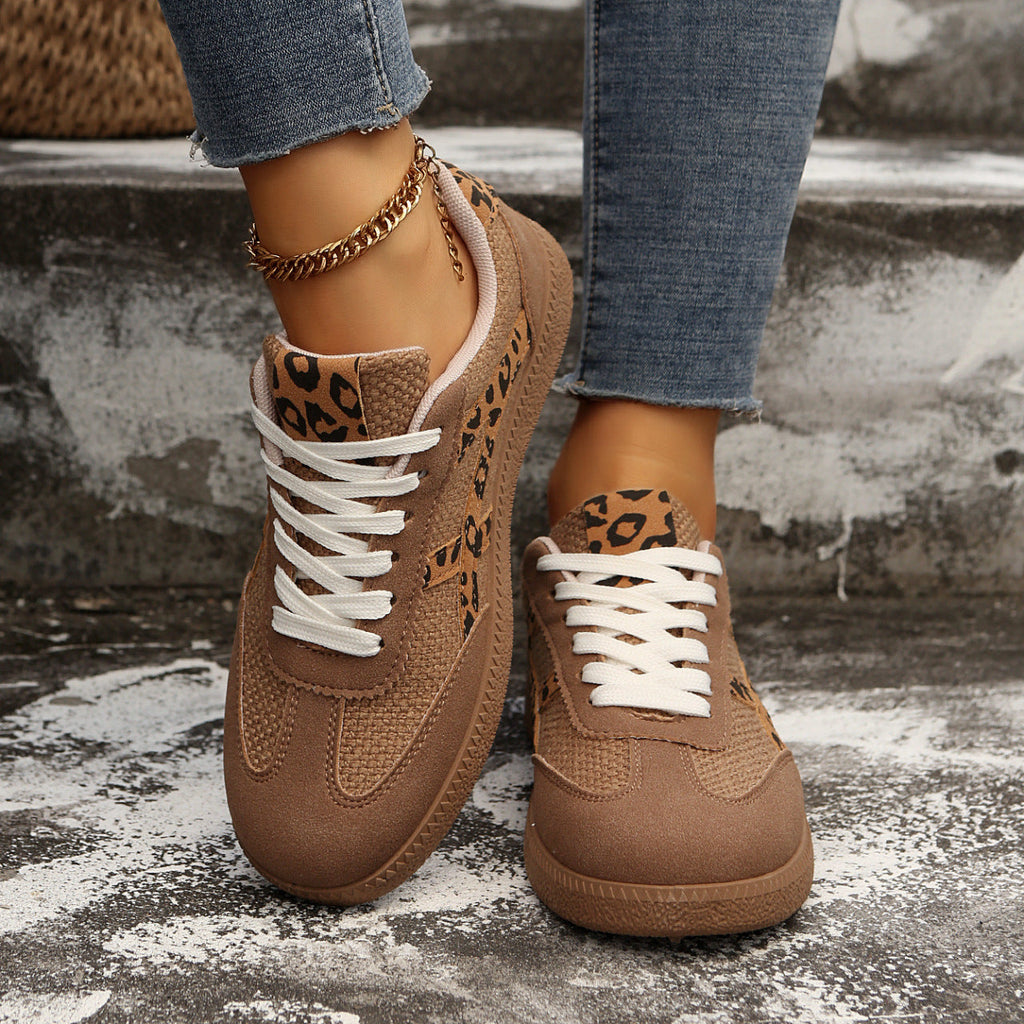 Damen Sneakers im sportlichen Retro-Design mit rutschfester Sohle