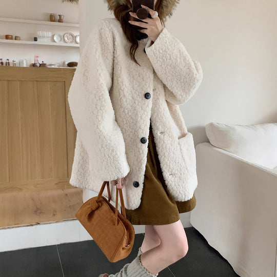 Damen Oversized Teddy‑Mantel mit Rundhals, großer Knopfleiste und aufgesetzten Taschen Shop Nory