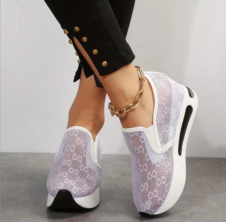 Damen Komfortable Sneaker mit floralem Stickmuster und rutschfester Sohle