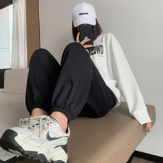 Damen nan relaxed-fit Sweatpants mit elastischem Kordelbund, seitlichen Eingriffstaschen und abgesteppten Saumnähten Shop Nory