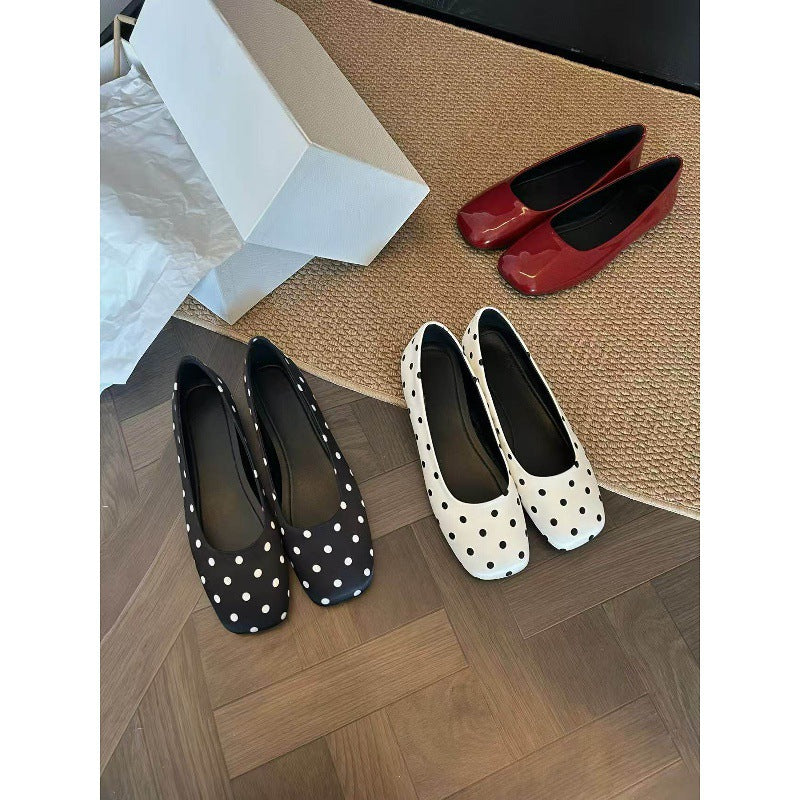 Damen Ballerinas mit quadratischer Zehenform und glänzender Oberfläche