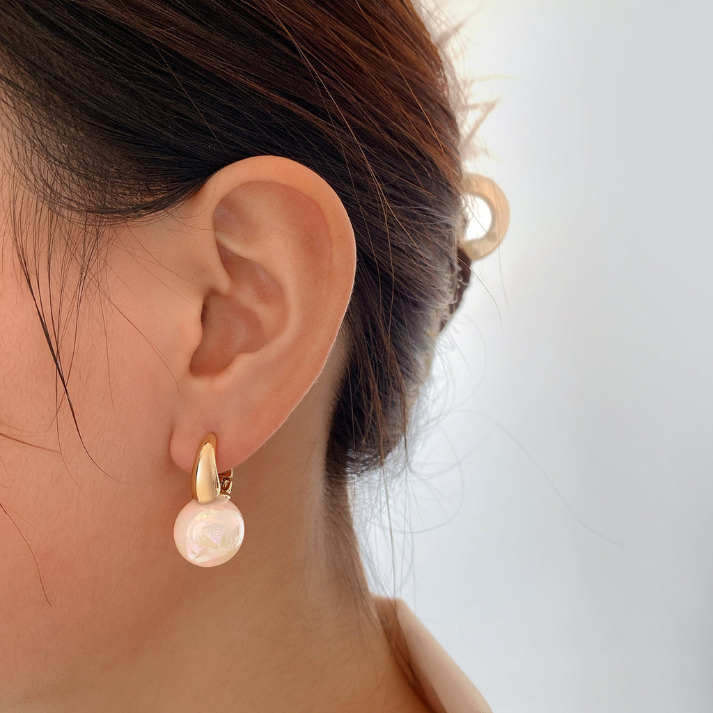 Damen Ohrstecker mit eleganter Perle und strahlenden Kristallen Shop Nory