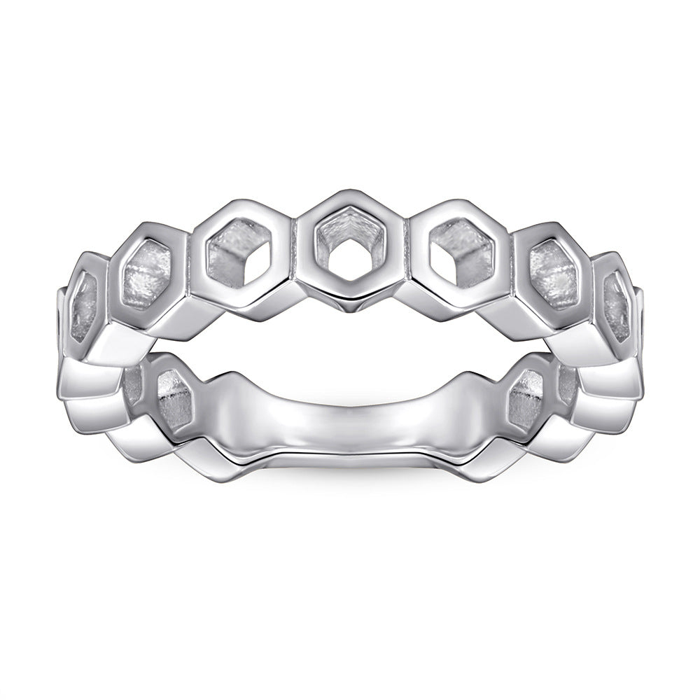 Damenring mit einzigartigem hexagonalem Design und modernem Hochglanz-Finish Shop Nory