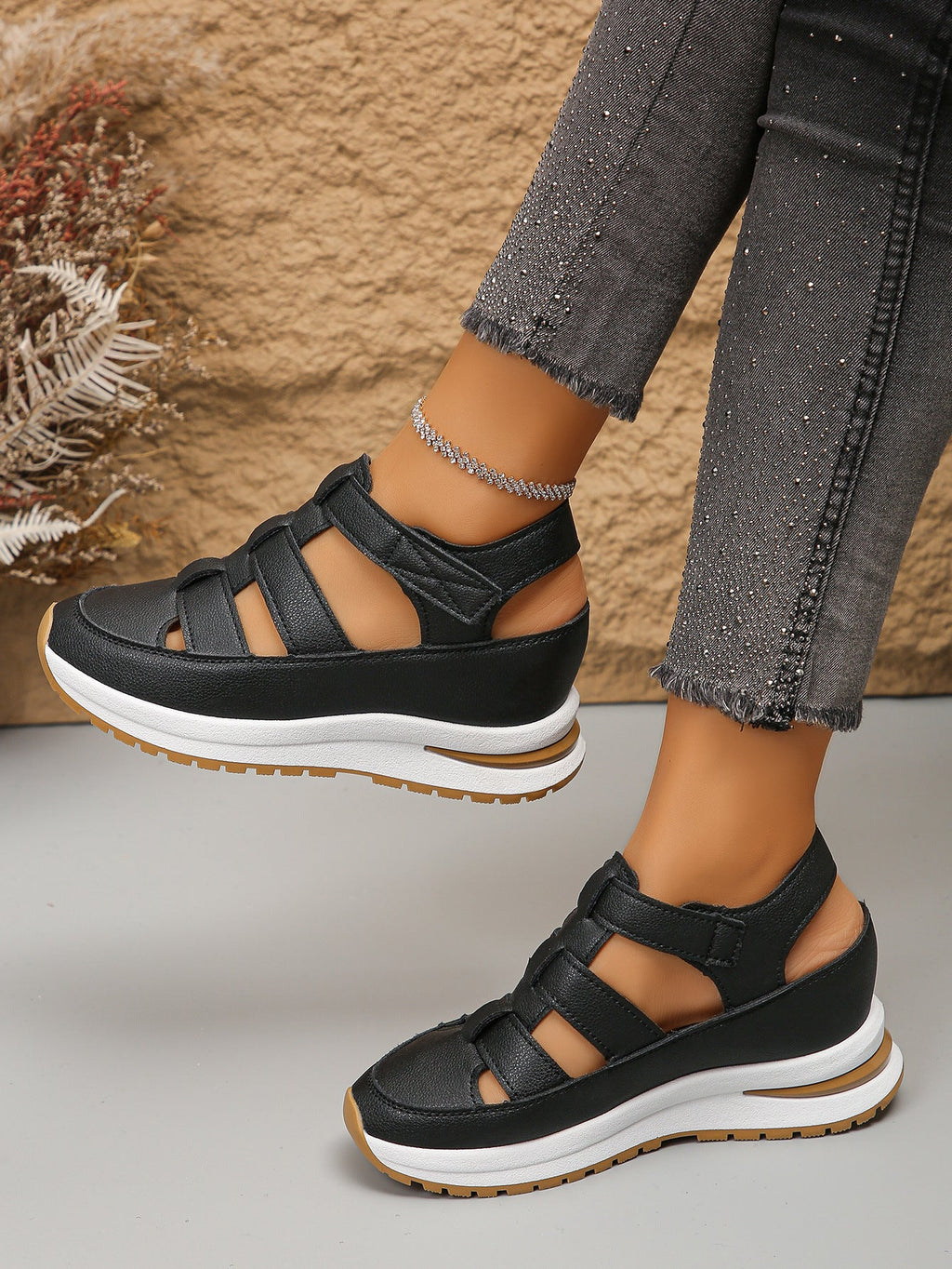 Damen Sportliche Wedge-Sandaletten mit verstellbaren Riemen und rutschfester Sohle