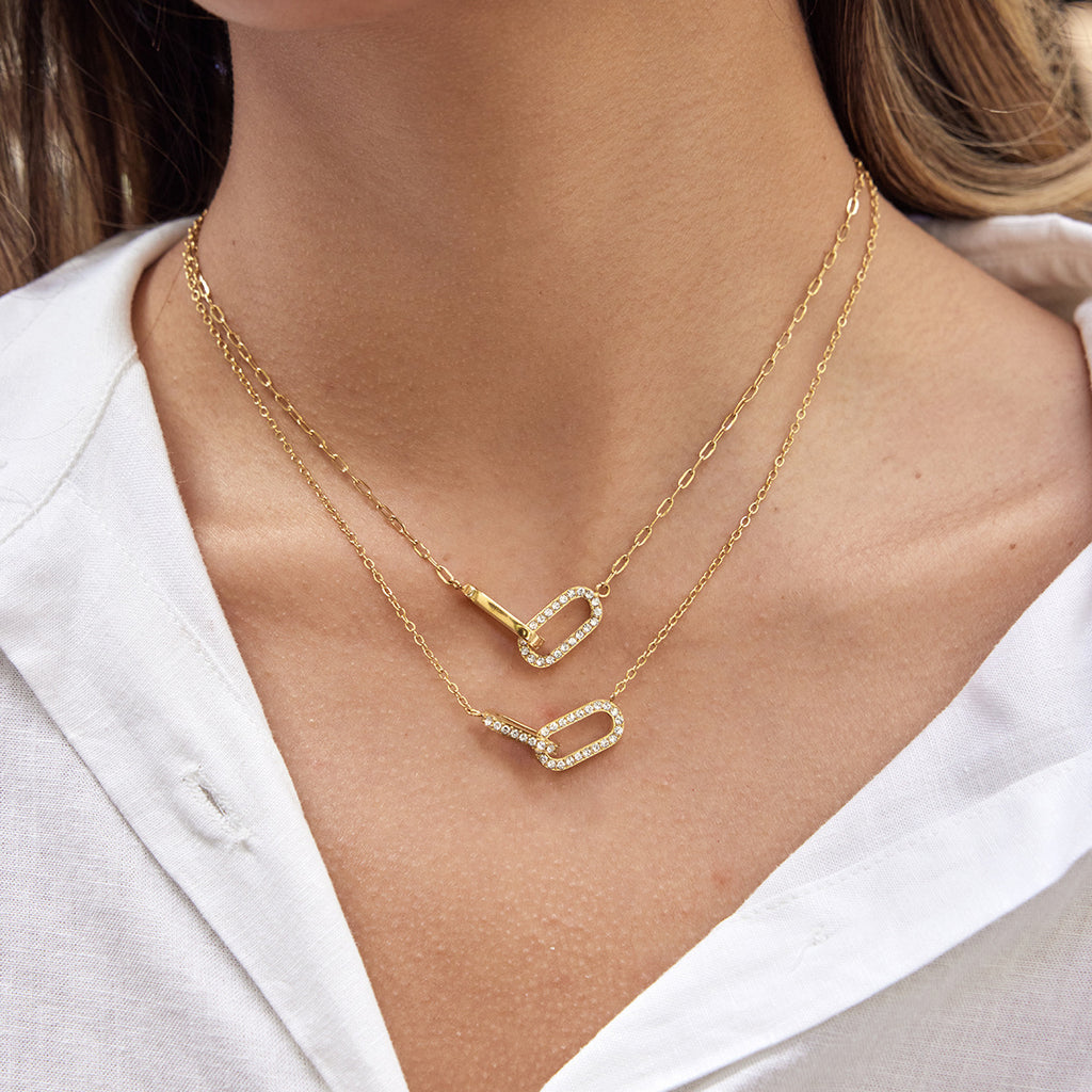 Damen Halskette mit elegantem V-Design und funkelnden Zirkonia-Akzenten Shop Nory