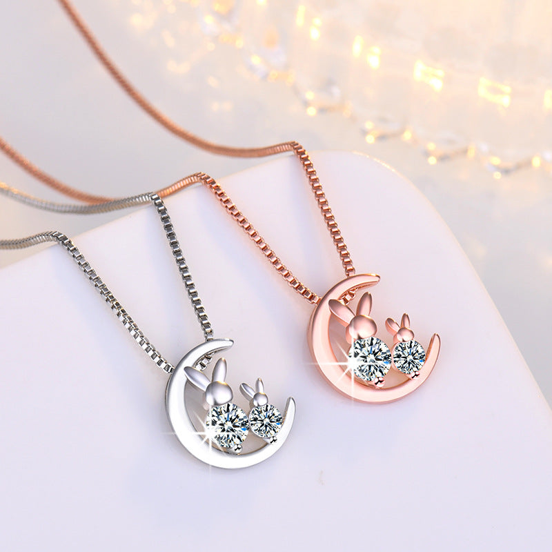 Damen Halskette mit elegantem Hasenanhänger und funkelnden Kristallen Shop Nory