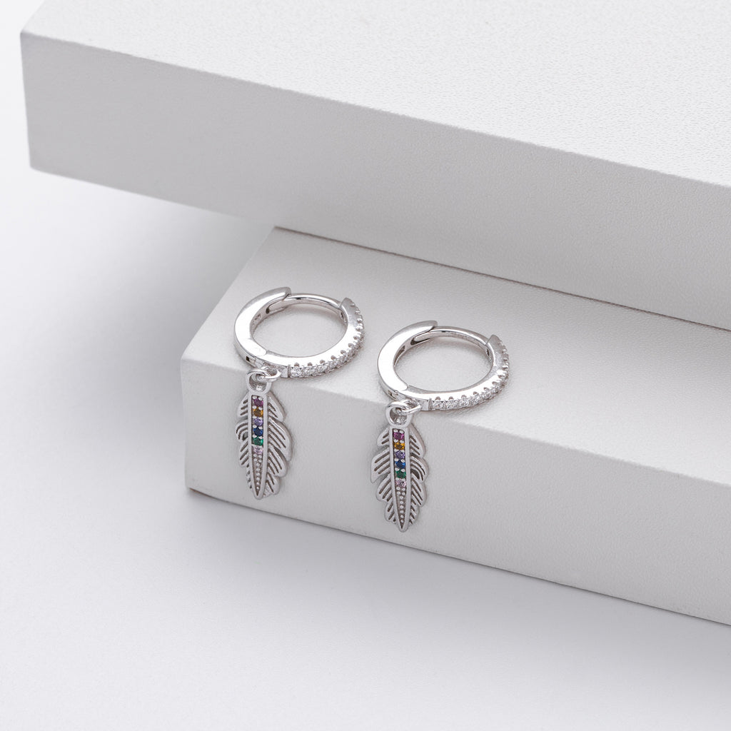Damen Ohrhänger mit filigranem Federmotiv aus hochwertigem 925 Sterling Silber Shop Nory