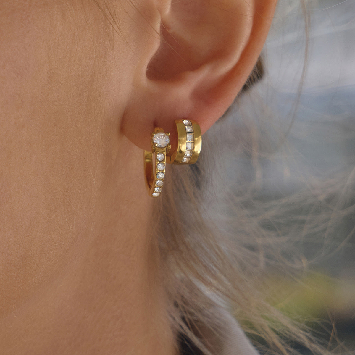 Damen Creolen mit funkelnden Zirkonia aus hypoallergenem Edelstahl Shop Nory